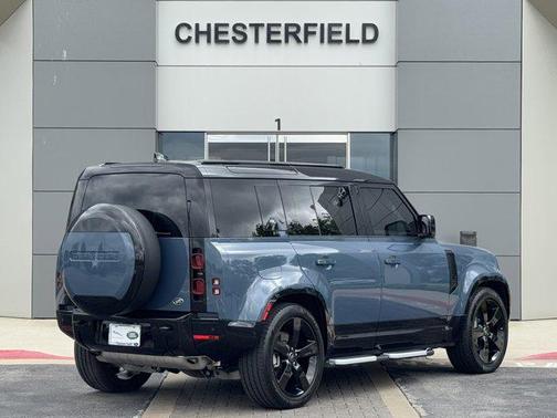 2023 Land Rover Defender 110 X-Dynamic SE