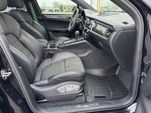 2022 Porsche Macan GTS