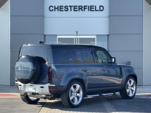 2024 Land Rover Defender 110 P500 SE