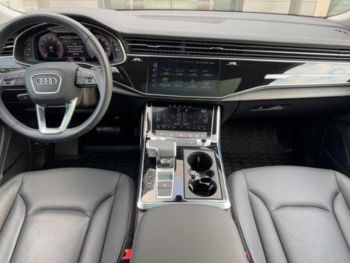 2023 Audi Q8 55 Premium Plus