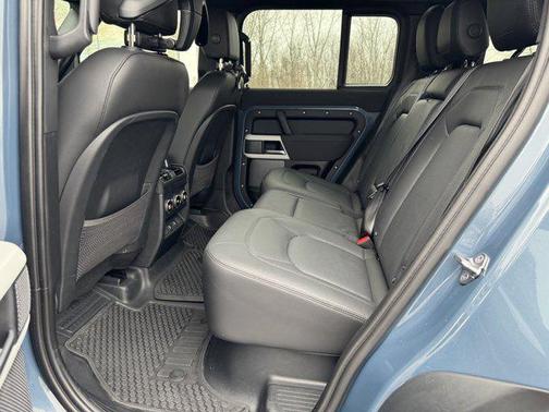 2023 Land Rover Defender 110 S