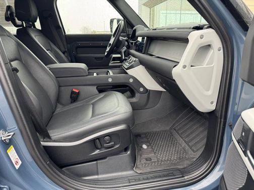 2023 Land Rover Defender 110 S