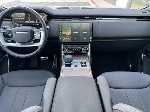 2023 Land Rover Range Rover P440e SE