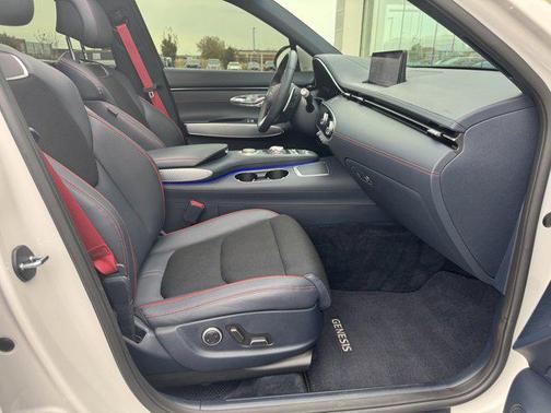 2023 Genesis GV70 2.5T AWD