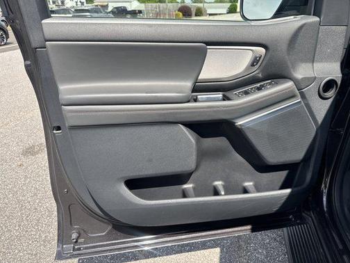 Dark Matter Gray Metallic 2025 Ford Expedition Active