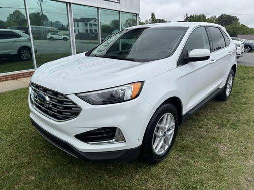 2022 Ford Edge SEL