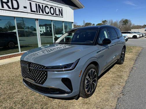 2025 Lincoln Nautilus Reserve