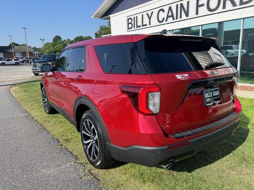 2022 Ford Explorer ST-Line