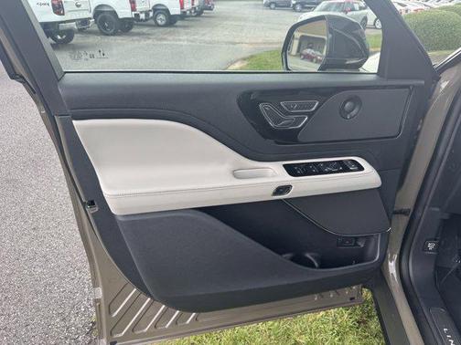 2025 Lincoln Aviator Reserve RWD