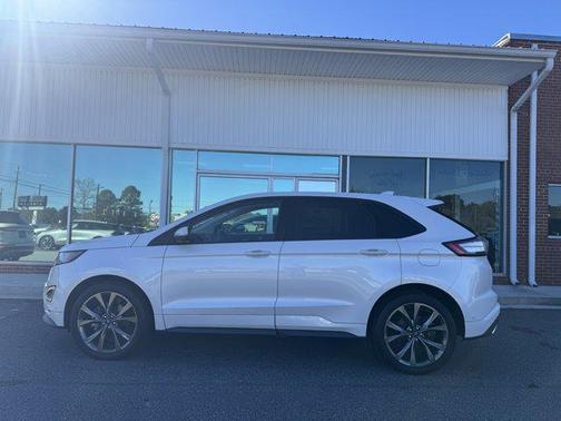 2017 Ford Edge Sport