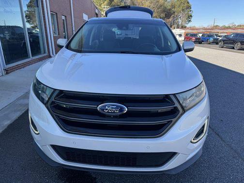 2017 Ford Edge Sport