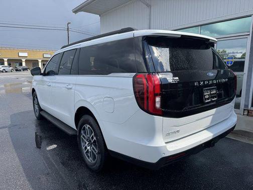 2025 Ford Expedition Max Active 4x2