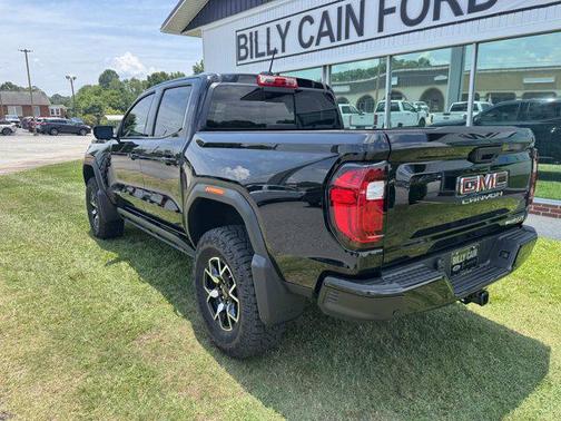 2025 GMC Canyon Base