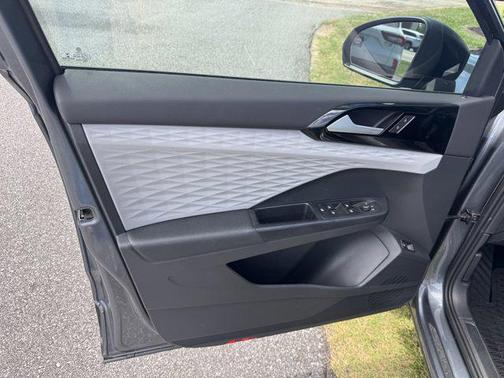 2022 Volkswagen Taos S