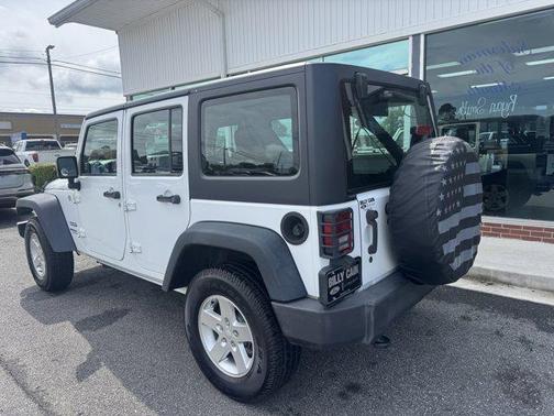 Bright White Clearcoat 2015 Jeep Wrangler Unlimited Sport