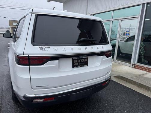 2022 Jeep Wagoneer Series III