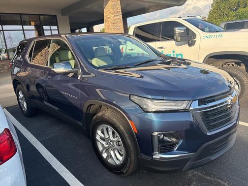 2023 Chevrolet Traverse LS