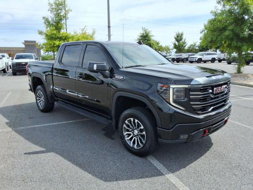 Onyx Black 2022 GMC Sierra 1500 AT4