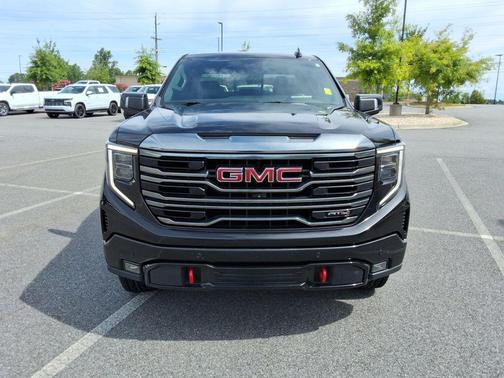 Onyx Black 2022 GMC Sierra 1500 AT4