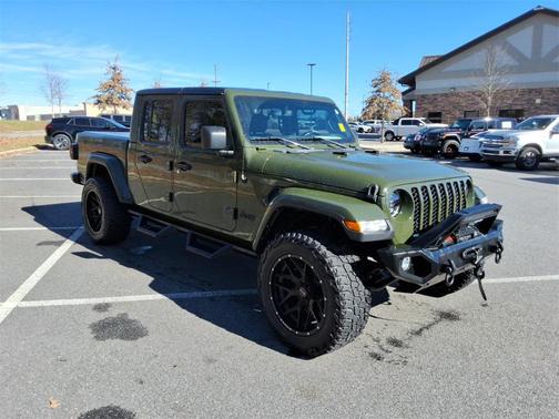 2022 Jeep Gladiator Sport