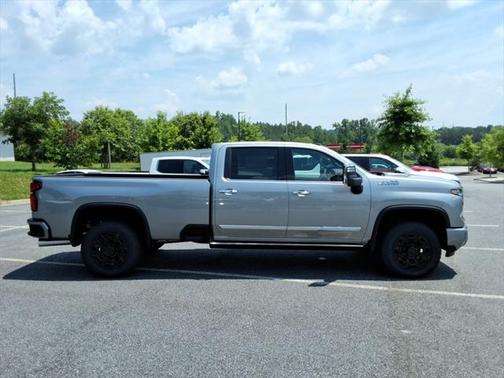 2025 Chevrolet Silverado 3500 High Country