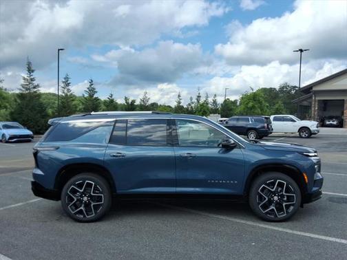 2025 Chevrolet Traverse High Country