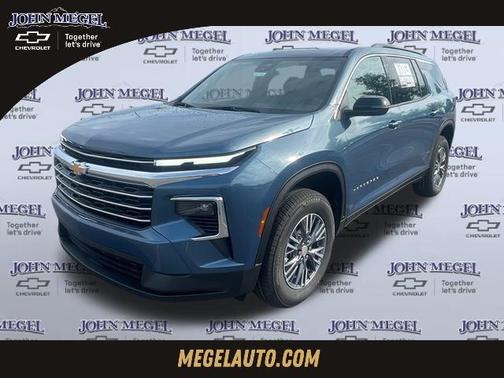 2025 Chevrolet Traverse LT