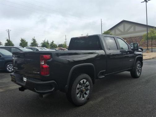 2026 Chevrolet Silverado 2500 Custom
