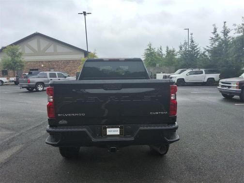 2026 Chevrolet Silverado 2500 Custom