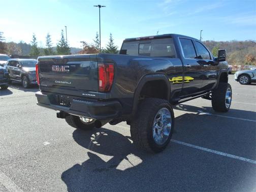 2022 GMC Sierra 2500 Denali