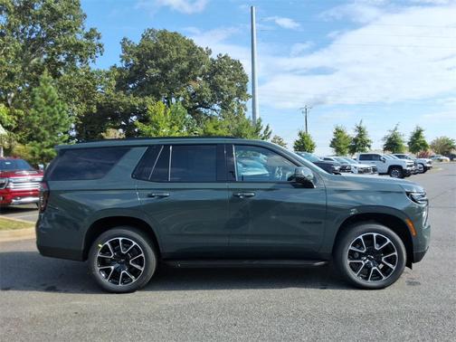 2025 Chevrolet Tahoe RST