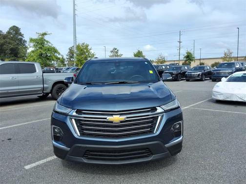 2023 Chevrolet Traverse LT