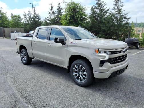 White Sands 2026 Chevrolet Silverado 1500 RST