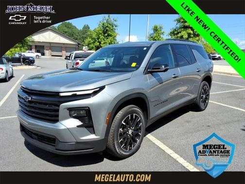 2025 Chevrolet Traverse LT