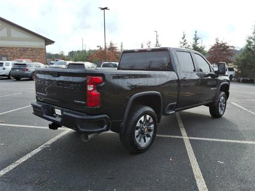 2024 Chevrolet Silverado 2500 Custom