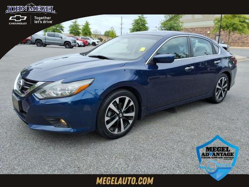 Deep Blue Pearl 2018 Nissan Altima 2.5 SR