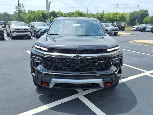 Mosaic Black Metallic 2026 Chevrolet Traverse AWD Z71