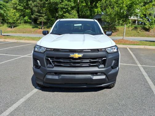 Summit White 2026 Chevrolet Colorado WT
