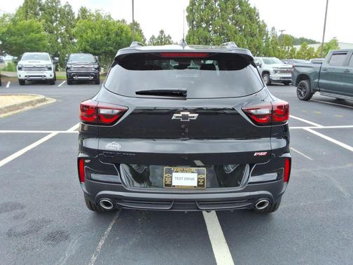 Mosaic Black Metallic 2026 Chevrolet Trailblazer RS
