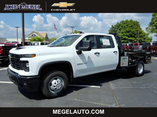 Summit White 2026 Chevrolet Silverado 3500 Crew Cab, Long Bed, WT Dual Rear Wheel, RWD
