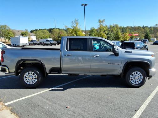 2026 Chevrolet Silverado 2500 LT