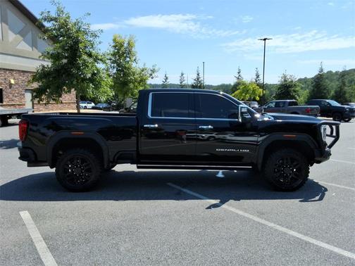 2023 GMC Sierra 2500 Denali