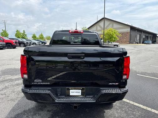2025 Chevrolet Colorado ZR2