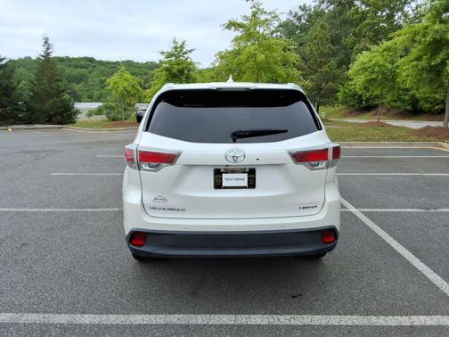 Blizzard Pearl 2016 Toyota Highlander Limited