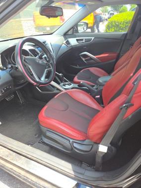 Ultra Black 2012 Hyundai Veloster Base