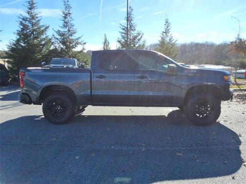 2020 Chevrolet Silverado 1500 Custom Trail Boss