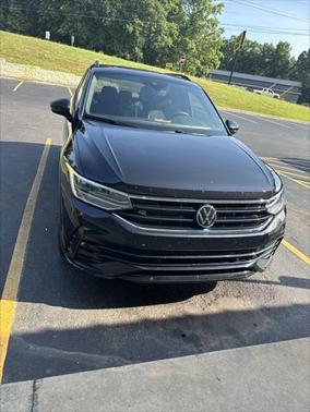 2024 Volkswagen Tiguan 2.0T SE R-Line Black