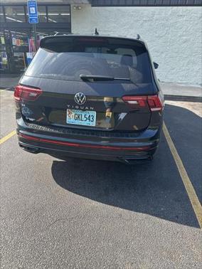 2024 Volkswagen Tiguan 2.0T SE R-Line Black