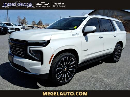 Iridescent Pearl Tricoat 2025 Chevrolet Tahoe High Country