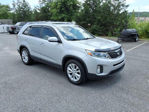 Bright Silver 2015 Kia Sorento EX